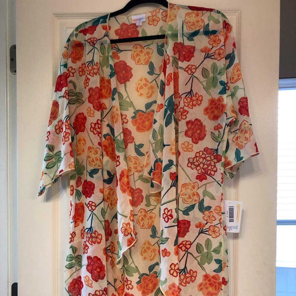 LulaRoe Shirley size medium